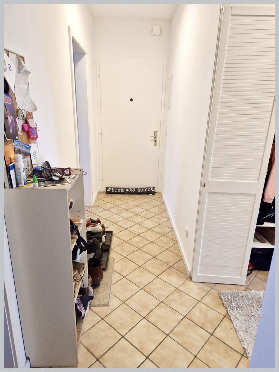 Diele mit Einbauschränken Dachgeschosswohnung Hamburg