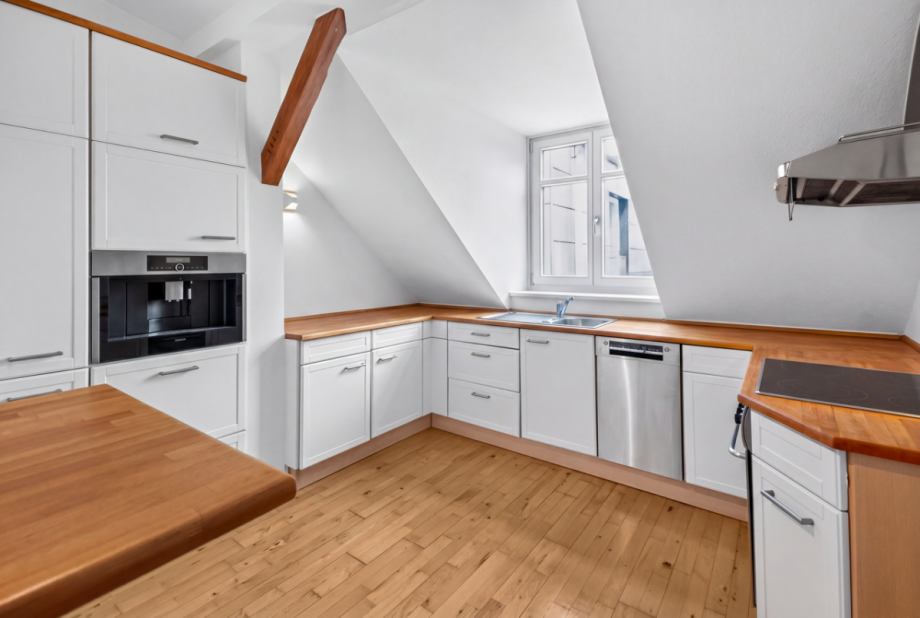 Küche mit Gaube u. Essplatz Penthousewohnung Hamburg